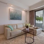 Luxury Apartment In Jardines Del Principe