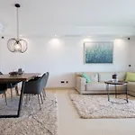 Luxury Apartment In Jardines Del Principe